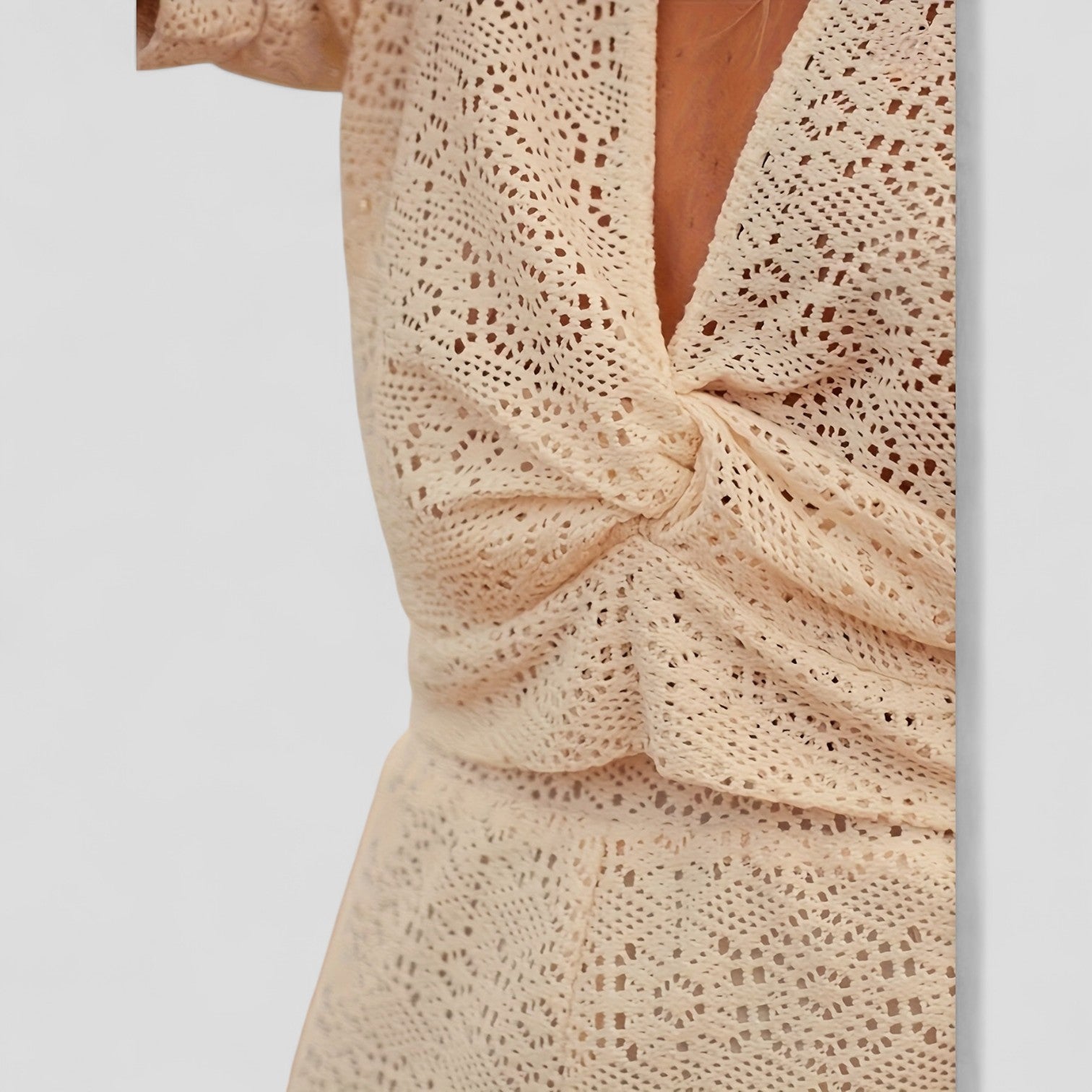 Épure Créative | Blouse fluide à broderie artistique